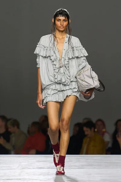 Look 2